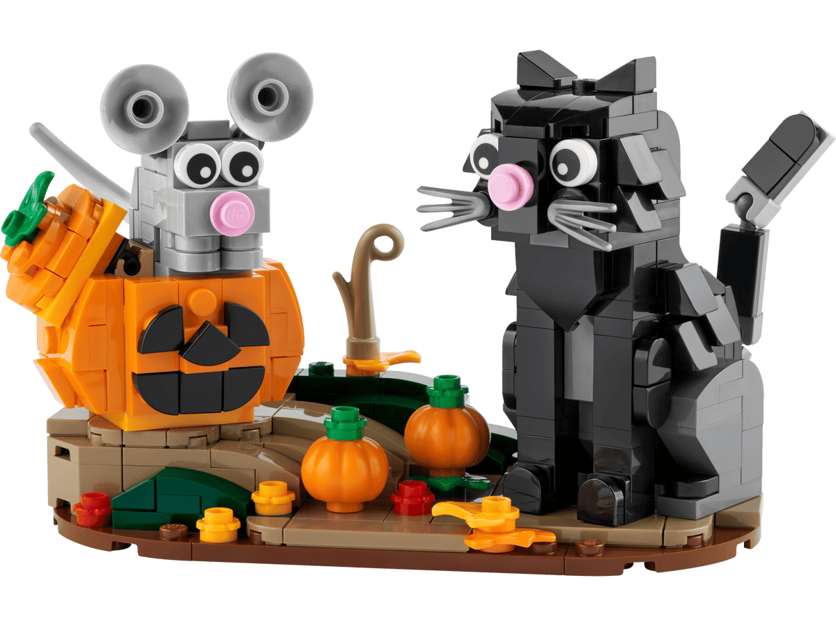 LEGO® Cat and Mouse on Halloween